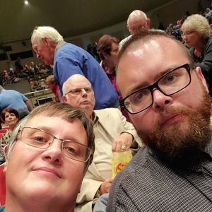 Meet your Posher, Jameslee